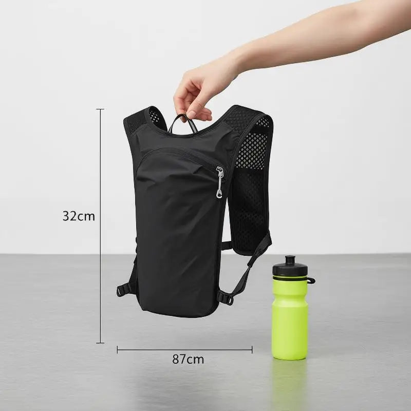 Lightweight Running Vest with Water Bottle Pocket — 5L